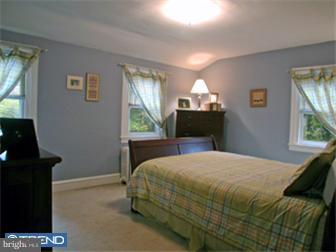 2804 St Marys Road Ardmore, PA 19003 - Photo 6 of 10 Bedroom - Main