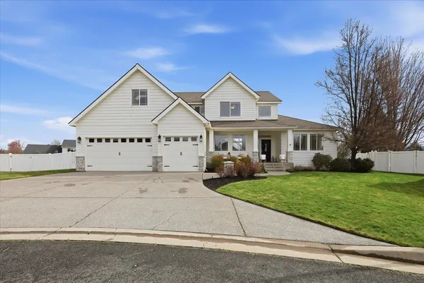 $949,900 | 17405 East Morningside Lane, Greenacres, WA 99016