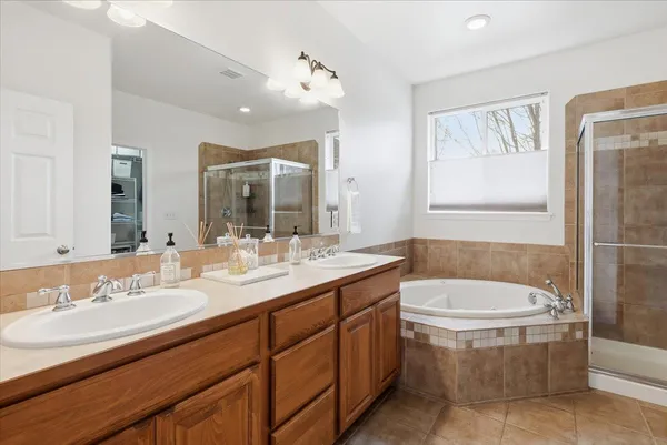 $1,029,900 | 17405 East Morningside Lane, Greenacres, WA 99016