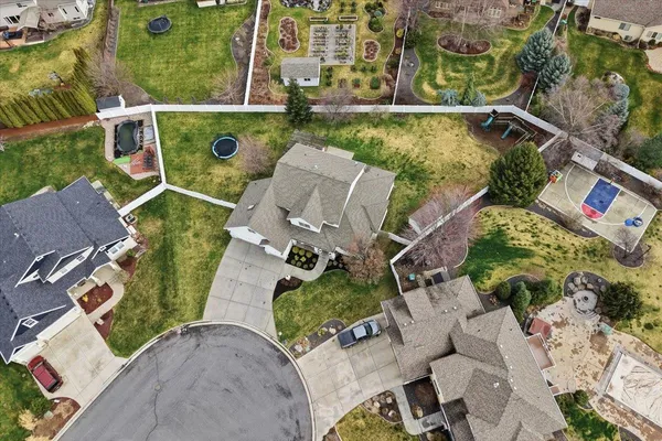 $1,029,900 | 17405 East Morningside Lane, Greenacres, WA 99016