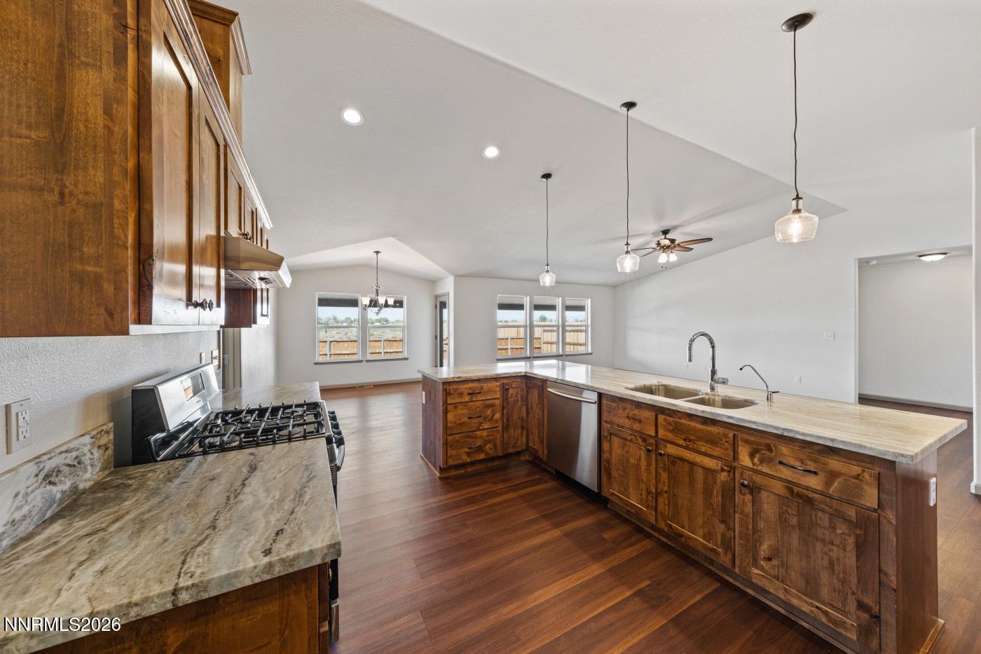 1333 Sky Ridge Drive Fallon, NV 89406 - Photo 10 of 34 4. A7V00975