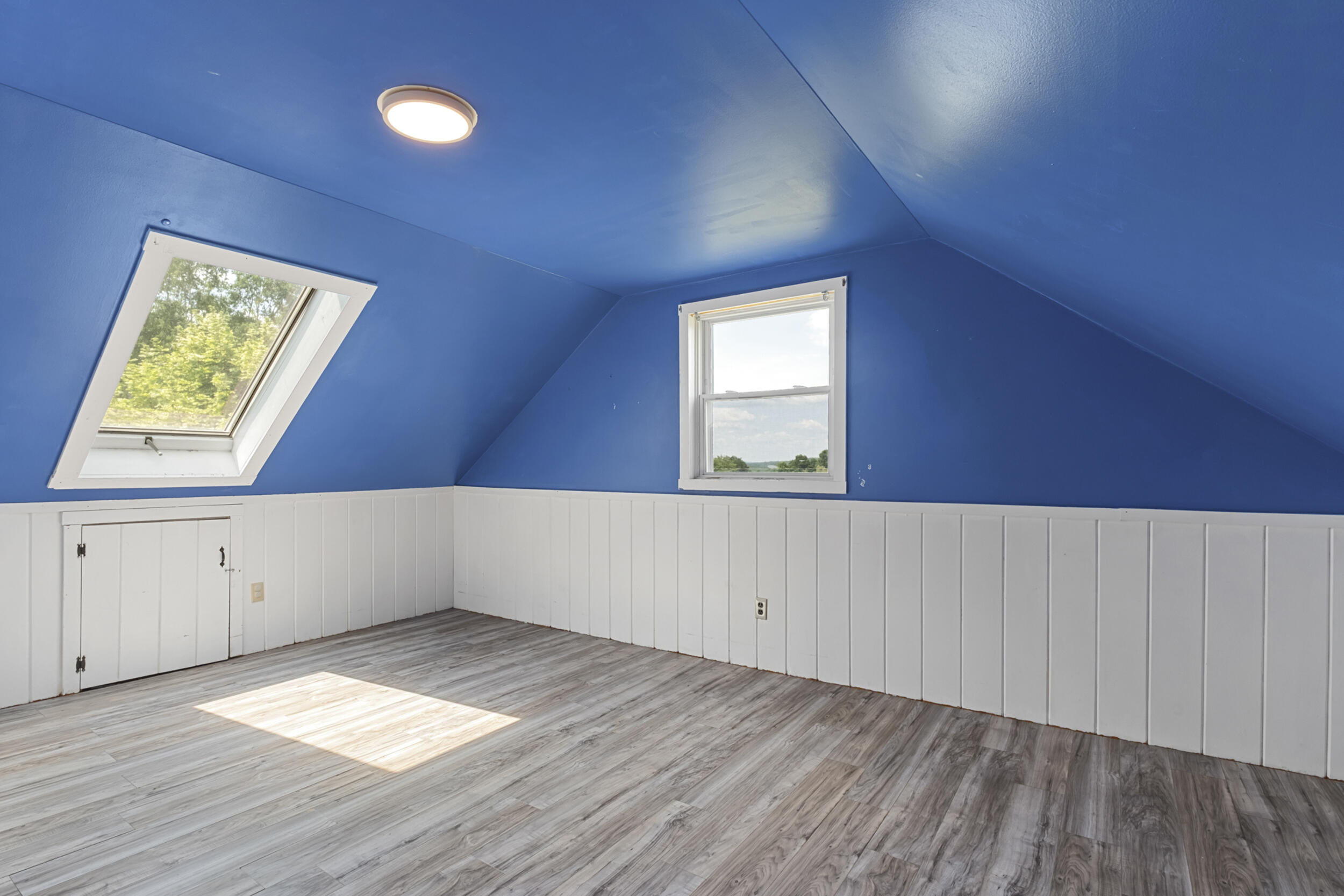 256 Belgrade Road Mount Vernon, ME 04352 - Photo 32 of 47 256_belgrade_rd-interior-16