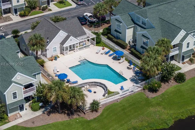 $295,000 | 22 Old S Court, Unit 22F, Bluffton, SC 29910