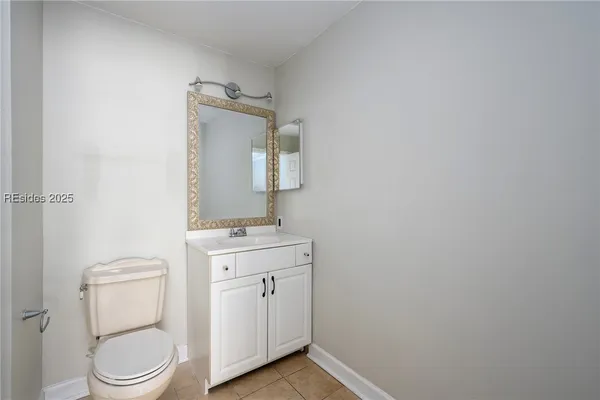 $295,000 | 22 Old S Court, Unit 22F, Bluffton, SC 29910