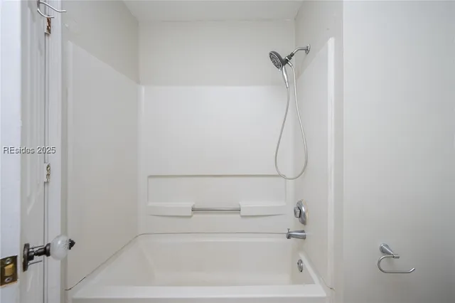 $295,000 | 22 Old S Court, Unit 22F, Bluffton, SC 29910