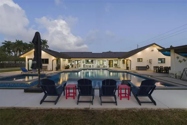 $1,590,000 | 23140 Southwest 187th Avenue, Miami, FL 33170