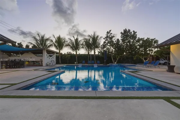 $1,590,000 | 23140 Southwest 187th Avenue, Miami, FL 33170