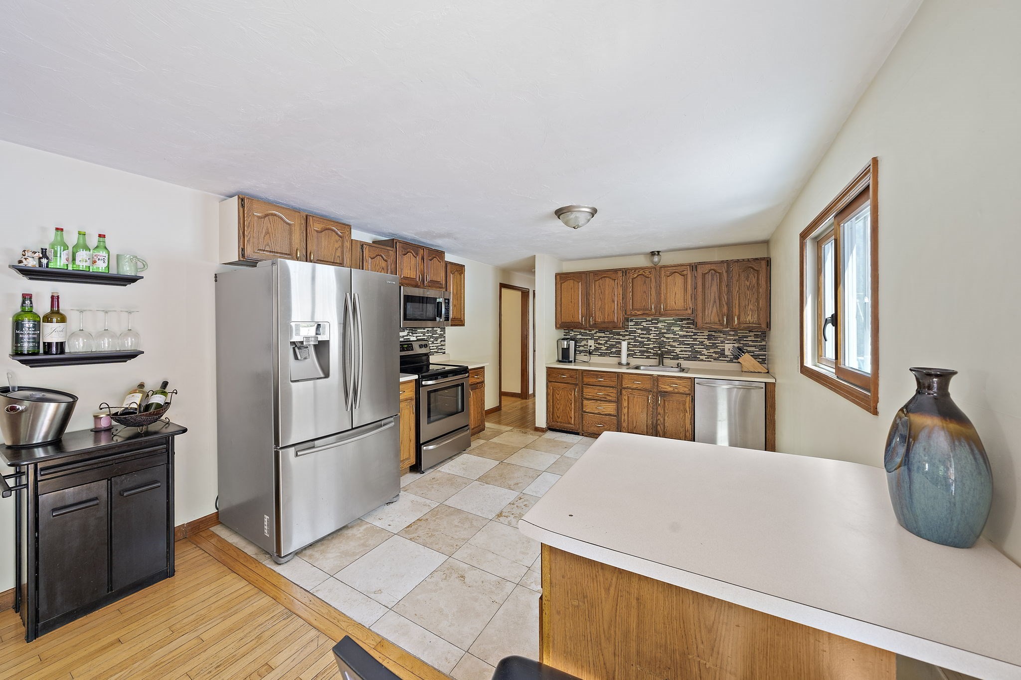 2072 State Road Plymouth, MA 02360 - Photo 5 of 42 Gallery Image 5