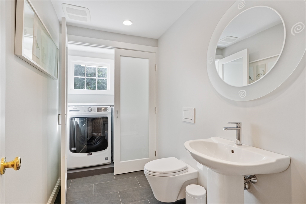 80 Pine Ridge Road Newton, MA 02468 - Photo 17 of 38
