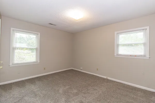 $1,835 | 212 Farmhill Drive, Summerville, SC 29483