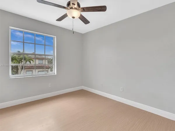 $4,000 | 1498 Southwest 106th Avenue, Unit 1498, Pembroke Pines, FL 33025