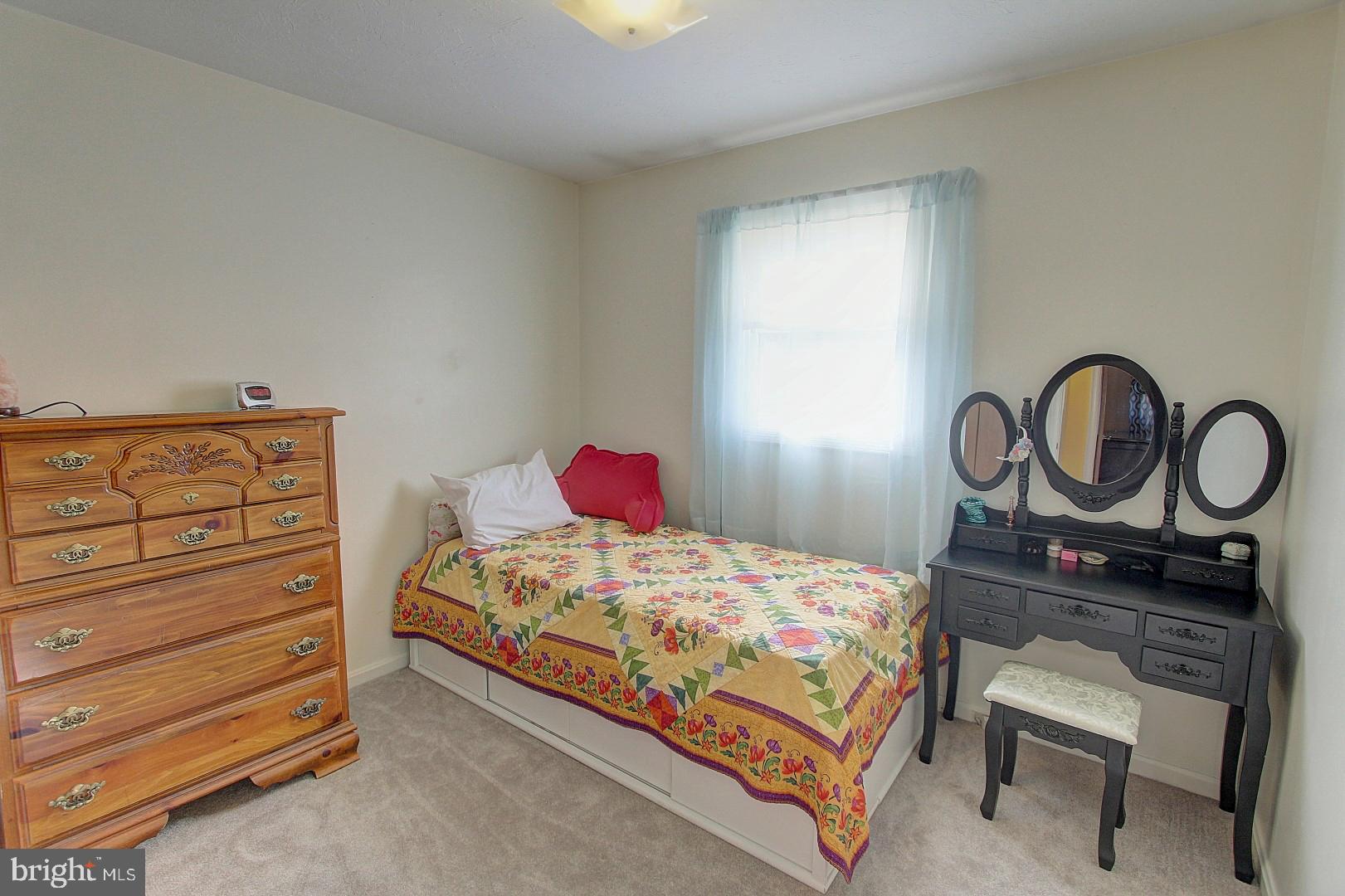 309 Cardinal Road Lititz, PA 17543 - Photo 12 of 20