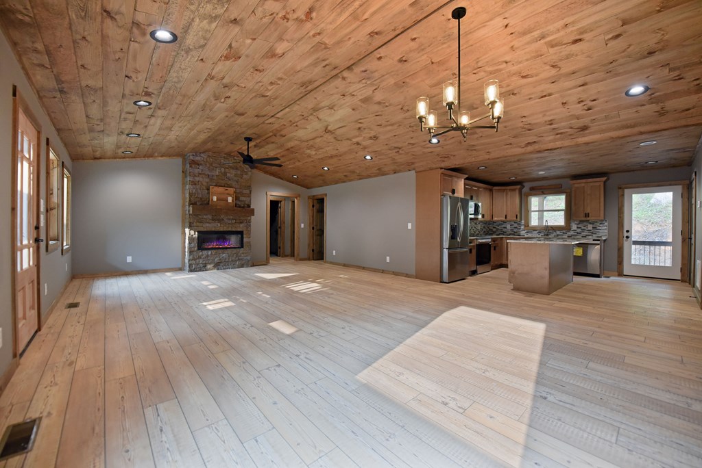 3255 Lebanon Road Blue Ridge, GA 30513 - Photo 13 of 39 Gallery Image 13