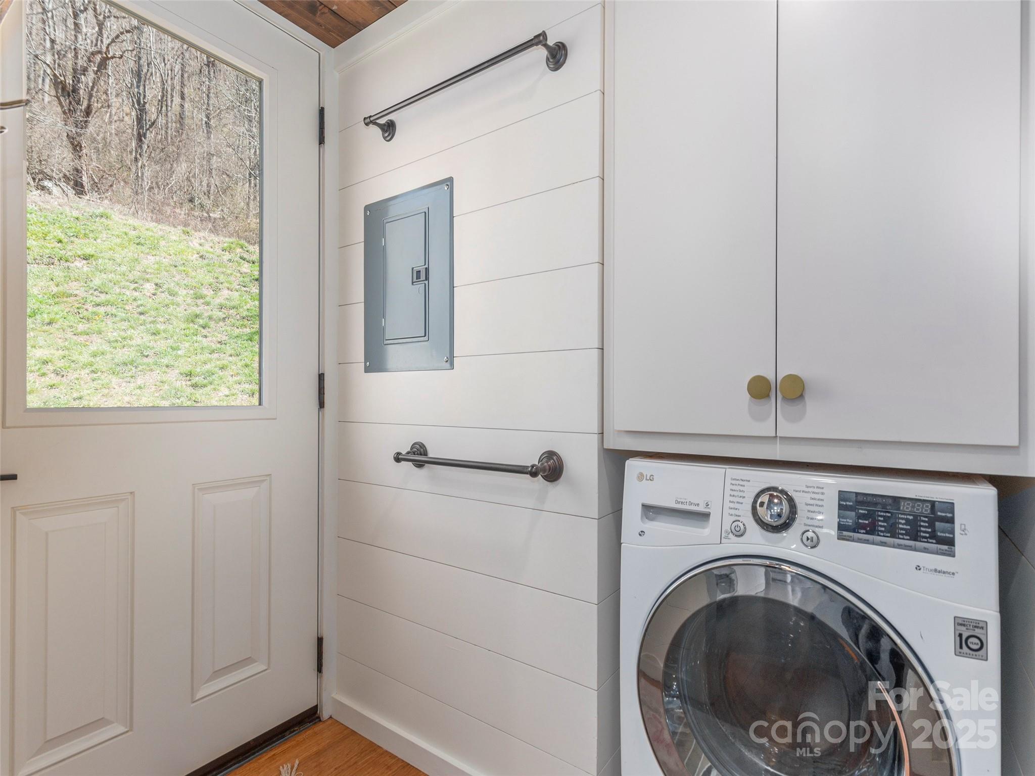 323 Morris Road Clyde, NC 28721 - Photo 15 of 43 Gallery Image 15