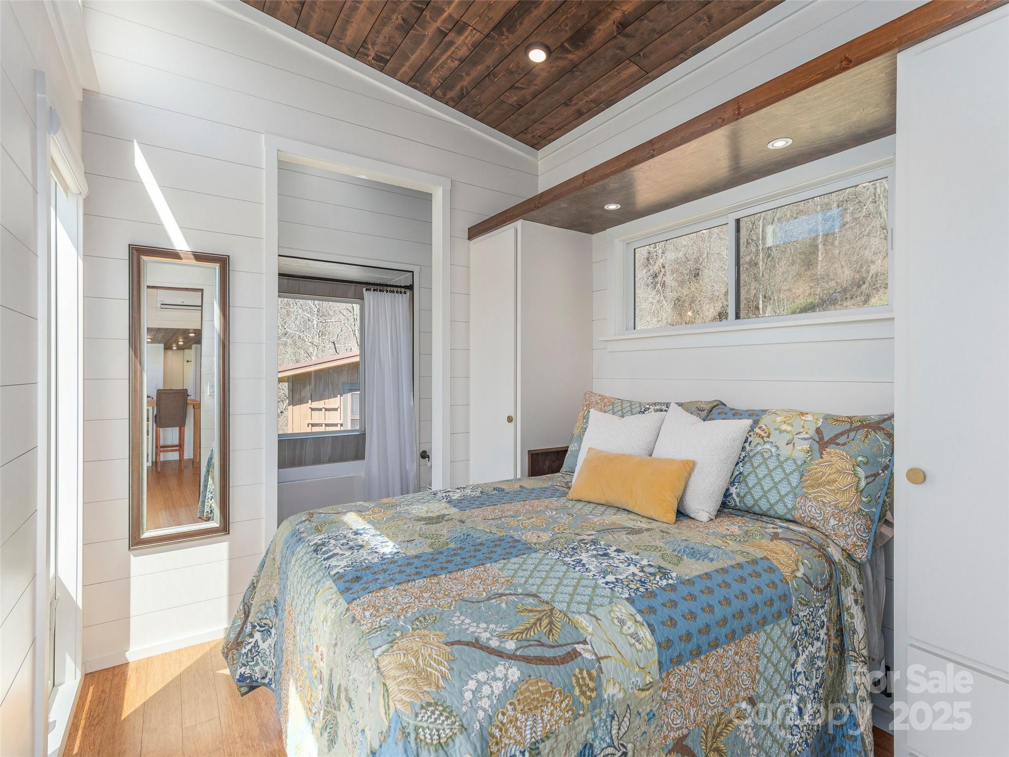 323 Morris Road Clyde, NC 28721 - Photo 16 of 43 Gallery Image 16