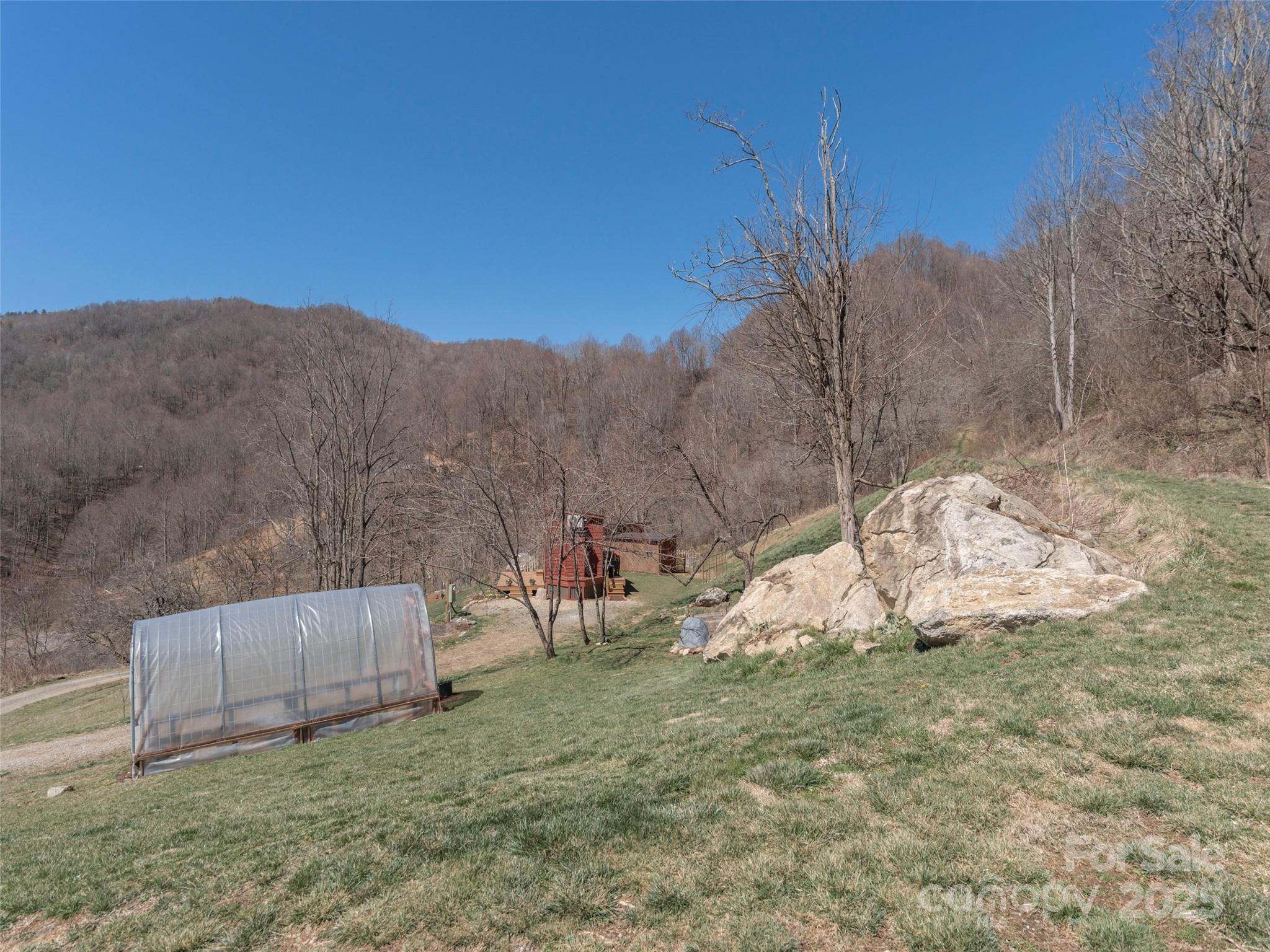 323 Morris Road Clyde, NC 28721 - Photo 39 of 43 Gallery Image 39