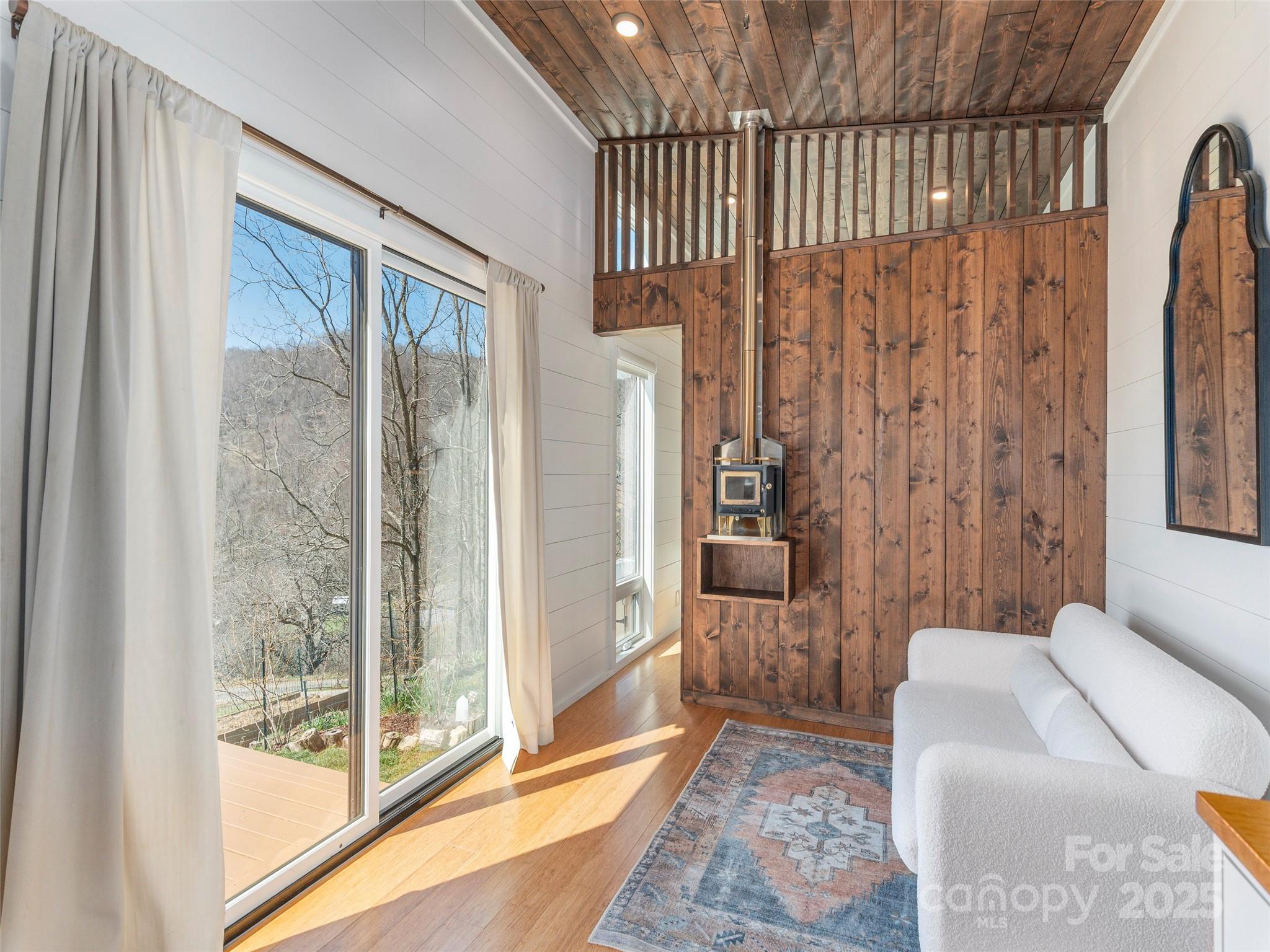 323 Morris Road Clyde, NC 28721 - Photo 7 of 43 Gallery Image 7