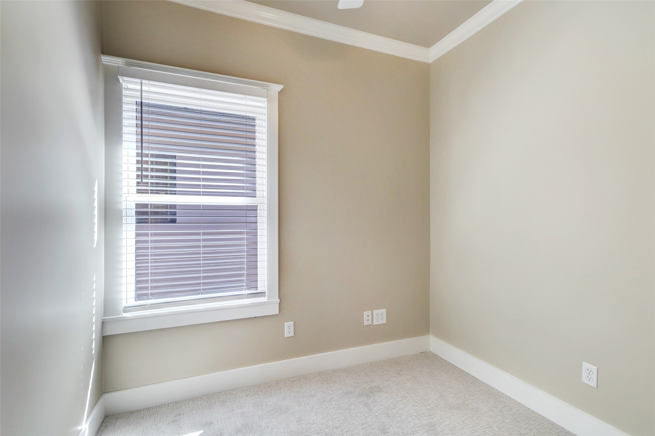 1047 West 16th Street Houston, TX 77008 - Photo 26 of 36 a view of a small space with a window