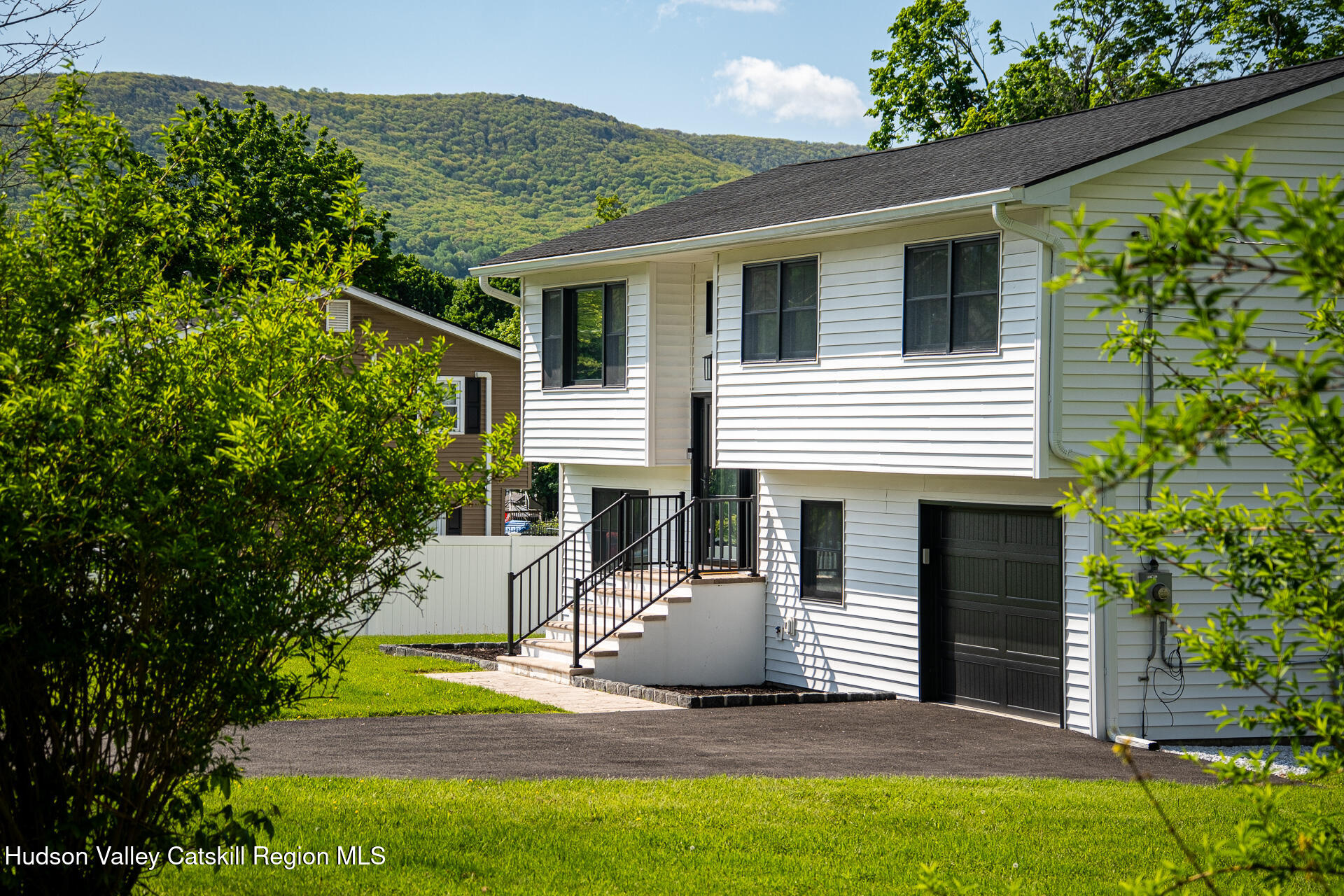 10 Scofield Road, Unit 12508 Beacon, NY 12508 - Photo 1 of 36 1