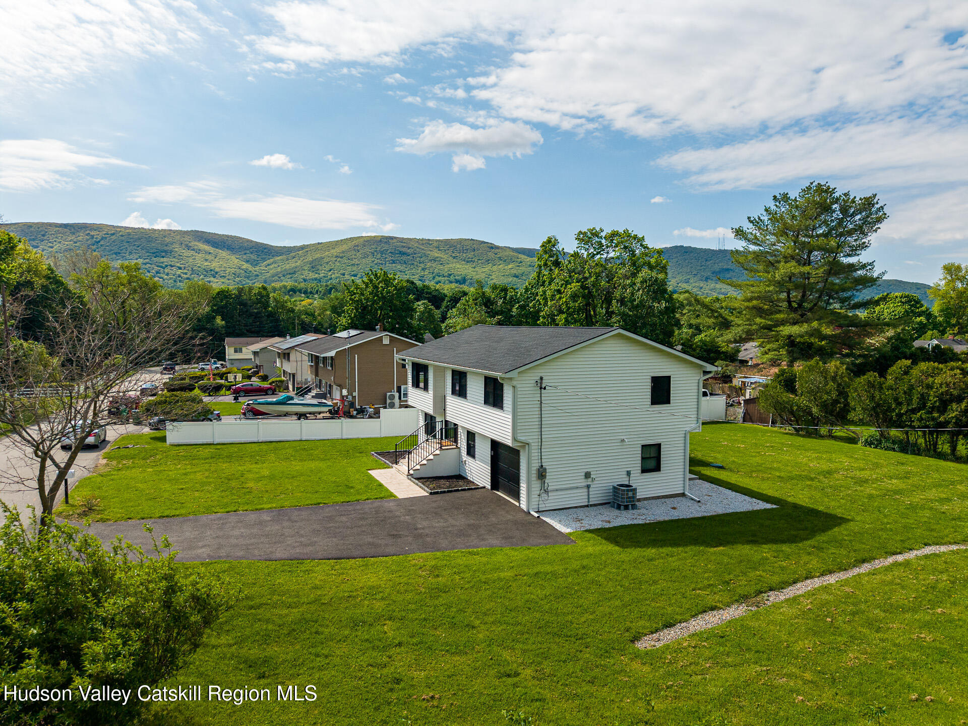 10 Scofield Road, Unit 12508 Beacon, NY 12508 - Photo 34 of 36 34