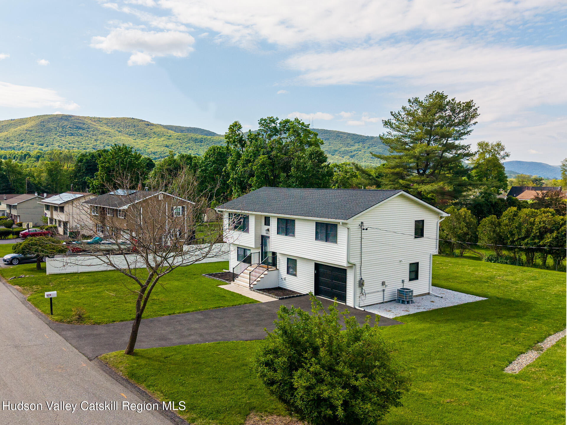 10 Scofield Road, Unit 12508 Beacon, NY 12508 - Photo 6 of 36 6