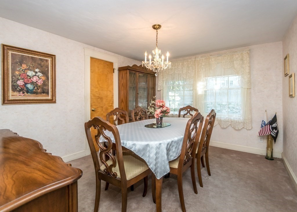 1393 Trapelo Road Waltham, MA 02451 - Photo 11 of 37