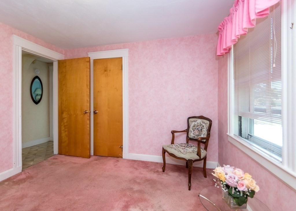 1393 Trapelo Road Waltham, MA 02451 - Photo 19 of 37