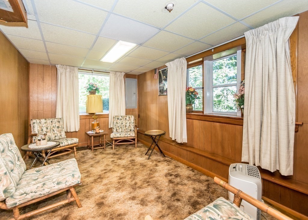 1393 Trapelo Road Waltham, MA 02451 - Photo 20 of 37