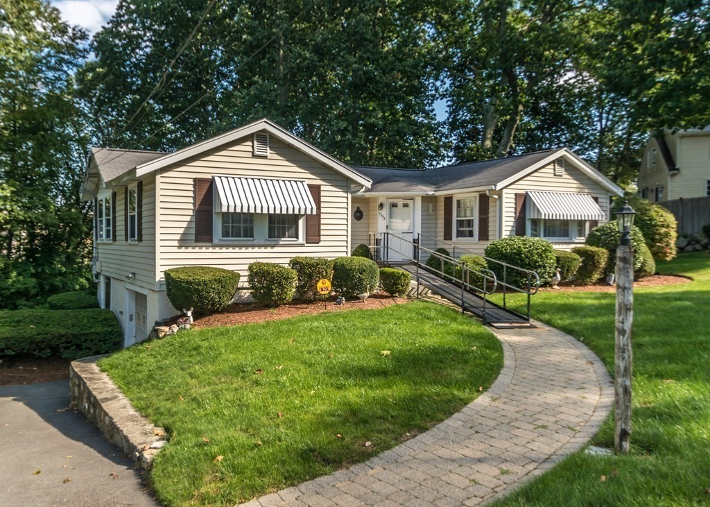 1393 Trapelo Road Waltham, MA 02451 - Photo 2 of 37