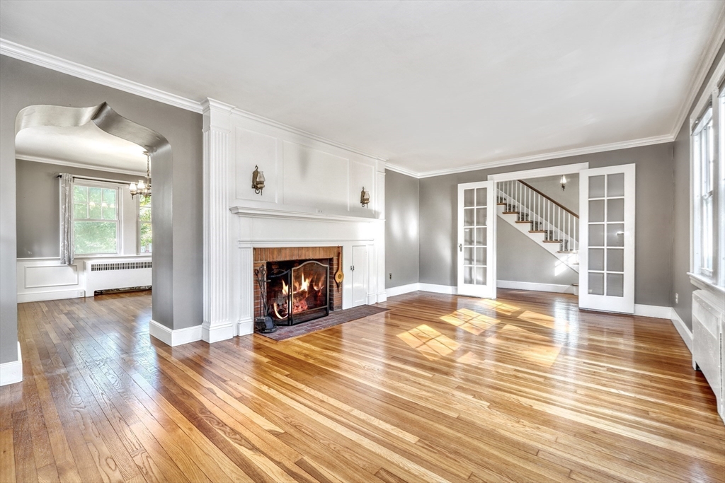 16 Sheffield Road Melrose, MA 02176 - Photo 5 of 33 Gallery Image 5