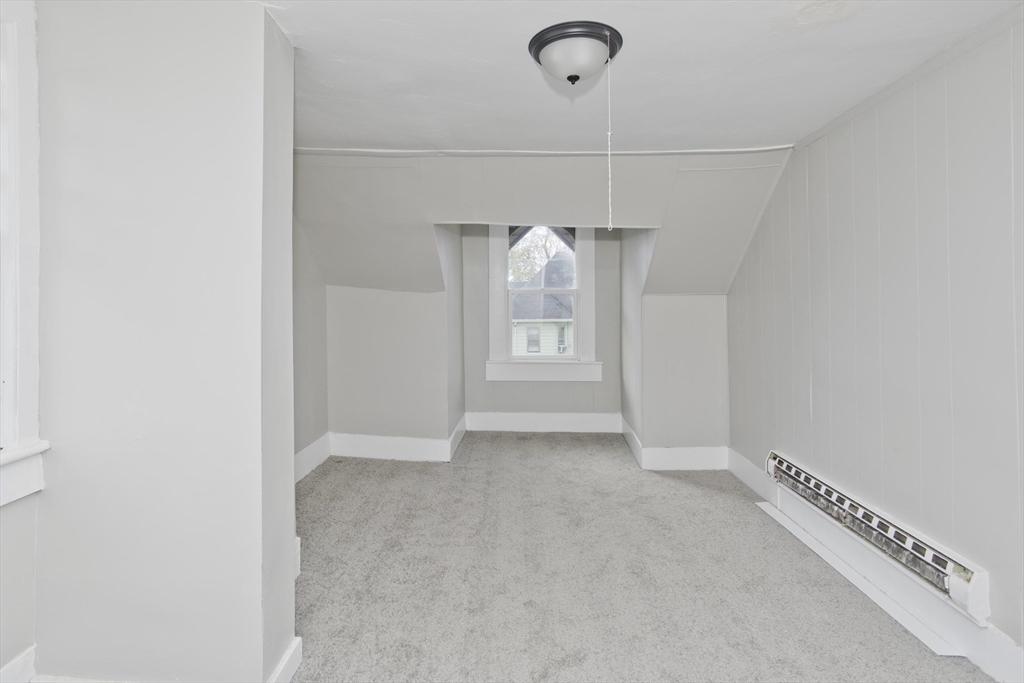 65 Montrose Street Springfield, MA 01109 - Photo 11 of 32