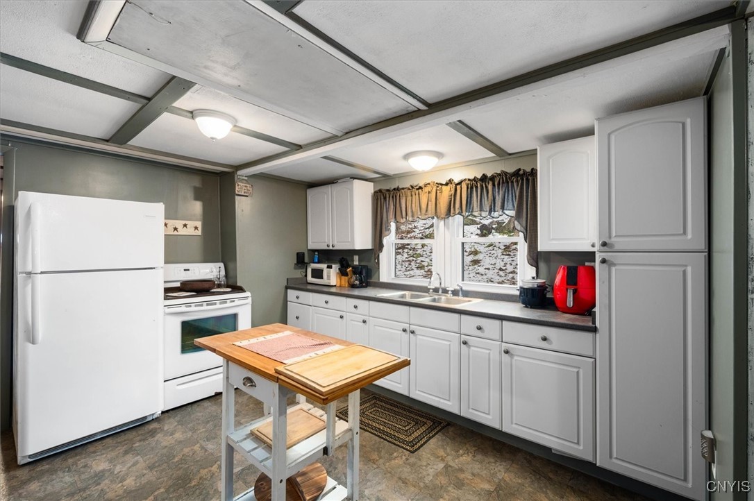 152 Silverstone Road Russia, NY 13438 - Photo 14 of 34