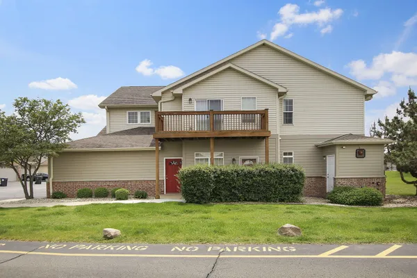 $319,900 | 6300 44th Street, Unit 128, Somers, WI 53144
