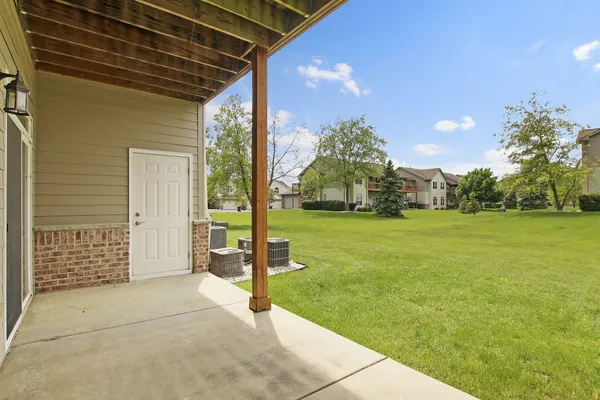 $319,900 | 6300 44th Street, Unit 128, Somers, WI 53144