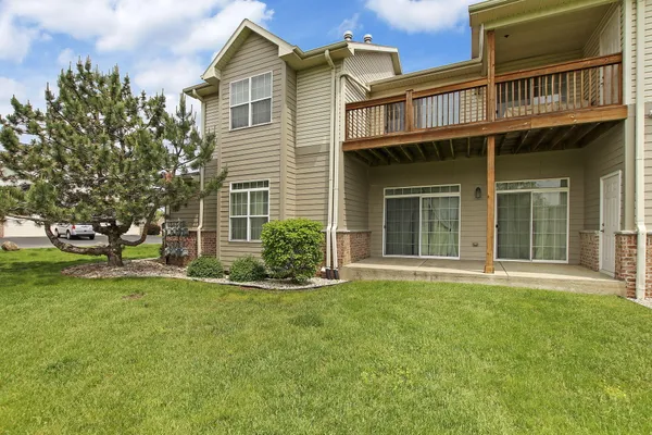 $319,900 | 6300 44th Street, Unit 128, Somers, WI 53144