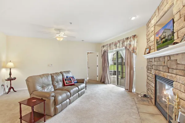 $319,900 | 6300 44th Street, Unit 128, Somers, WI 53144