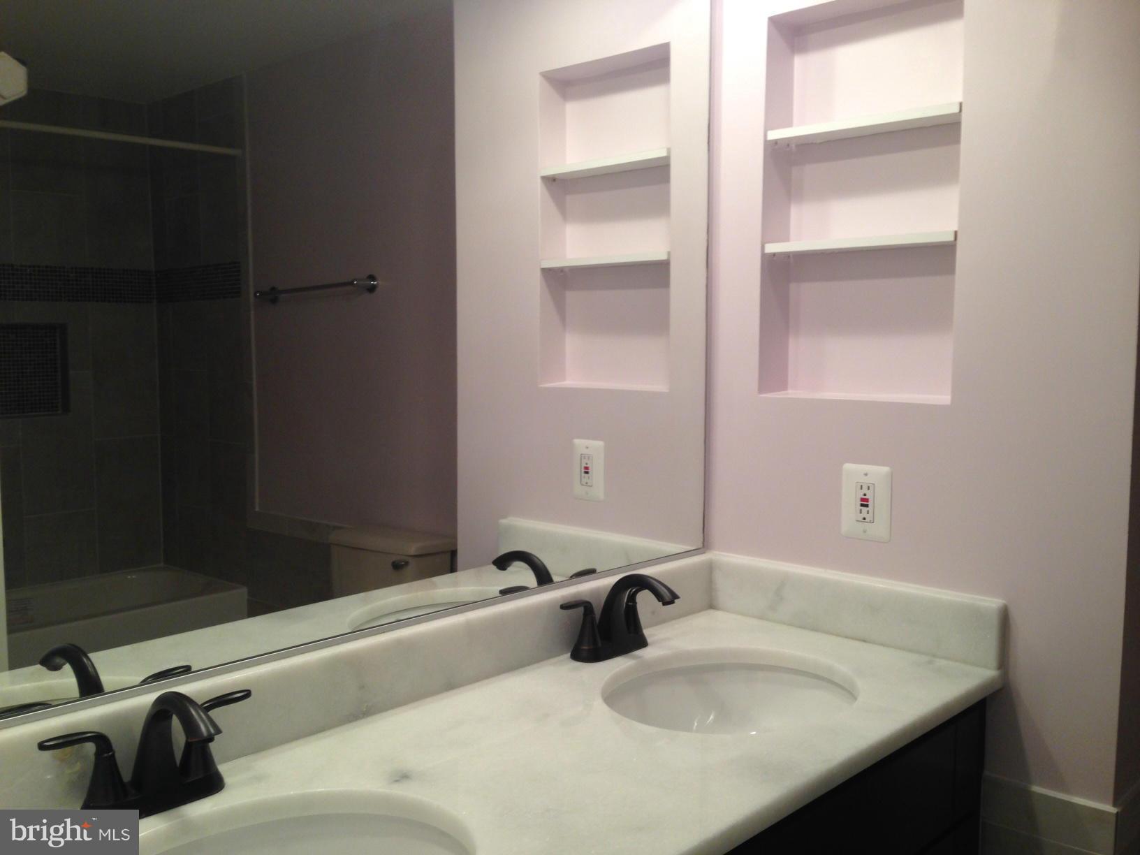 13916 Riding Loop Drive North Potomac, MD 20878 - Photo 20 of 30 Bath (Master)