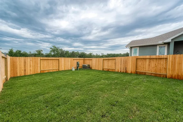 $2,350 | 628 Silver Pear Court, Montgomery, TX 77316