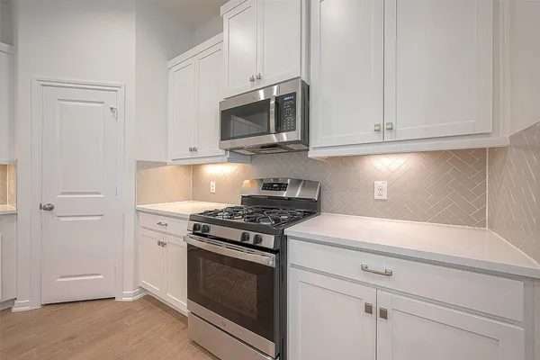 $2,350 | 628 Silver Pear Court, Montgomery, TX 77316