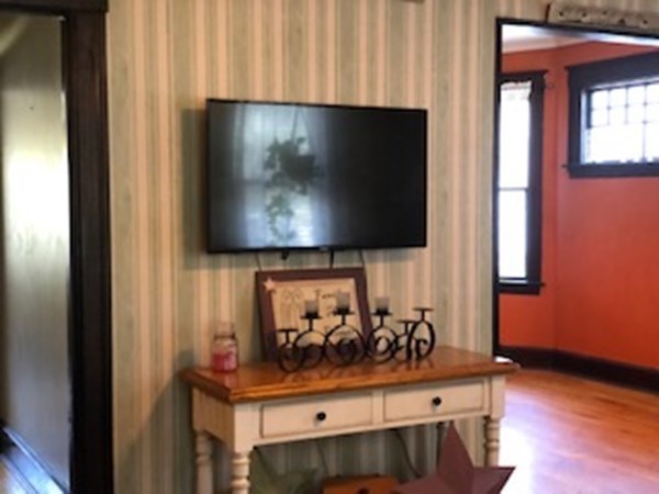 8-10 Davidson Road Worcester, MA 01605 - Photo 5 of 22 Gallery Image 5
