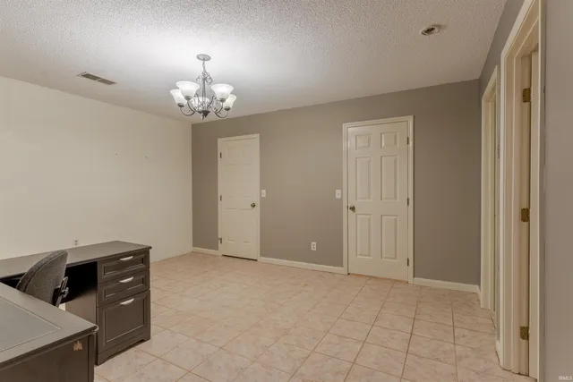 $220,000 | 1709 Village Lane, Evansville, IN 47725