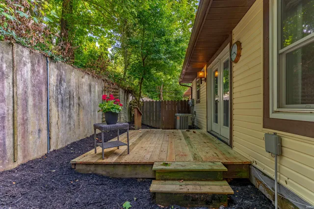 $220,000 | 1709 Village Lane, Evansville, IN 47725