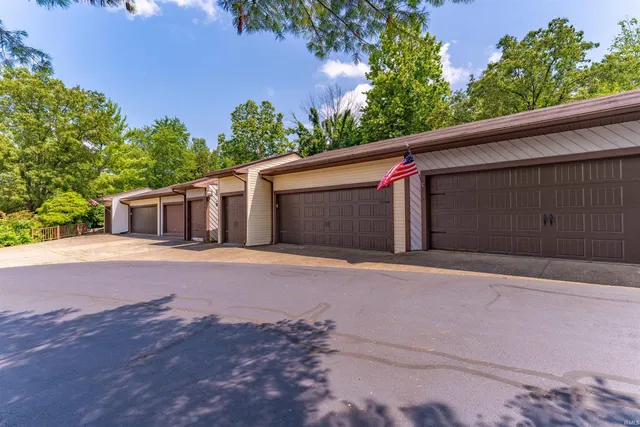 $220,000 | 1709 Village Lane, Evansville, IN 47725