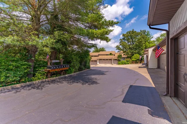 $220,000 | 1709 Village Lane, Evansville, IN 47725