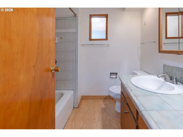 $518,000 | 4825 Southeast 140th Avenue, Portland, OR 97236