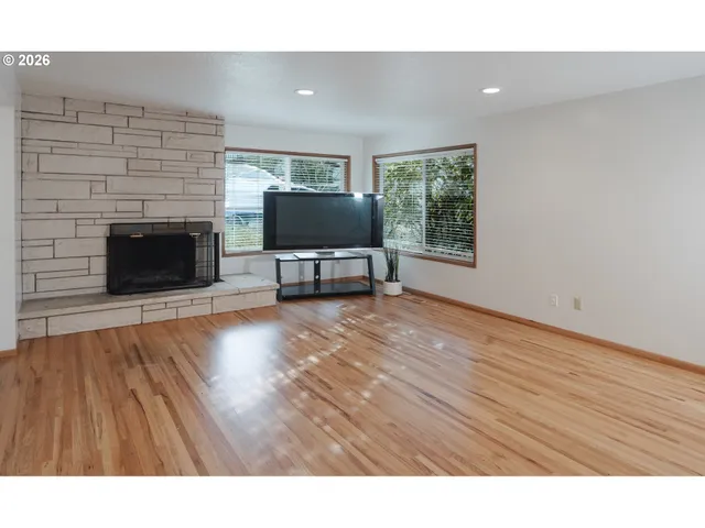$518,000 | 4825 Southeast 140th Avenue, Portland, OR 97236
