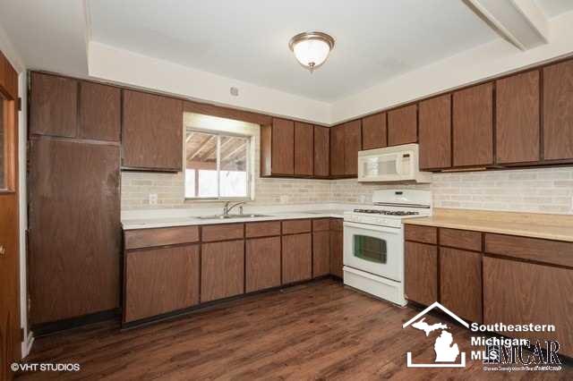 13148 Darling Road Milan, MI 48160 - Photo 16 of 23 21421403-15.JPG