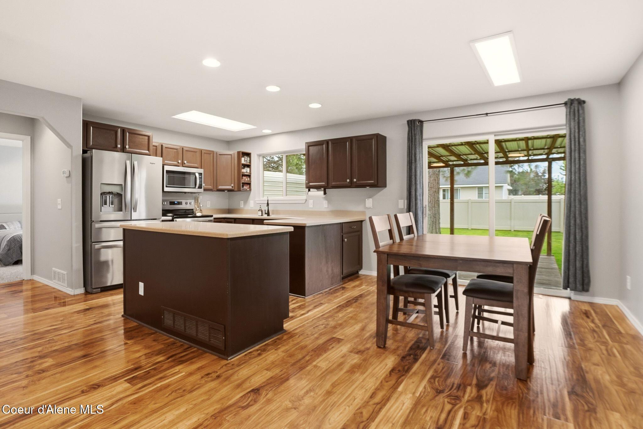 7410 West Lund Street Rathdrum, ID 83858 - Photo 9 of 45 Updated kitchen
