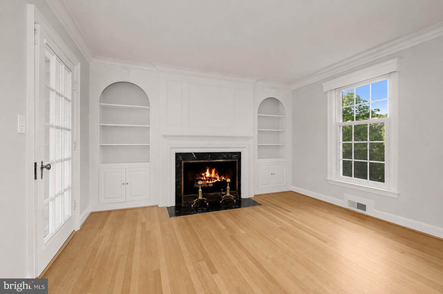 16510 Batchellors Forest Road Olney, MD 20832 - Photo 14 of 107 Living Room