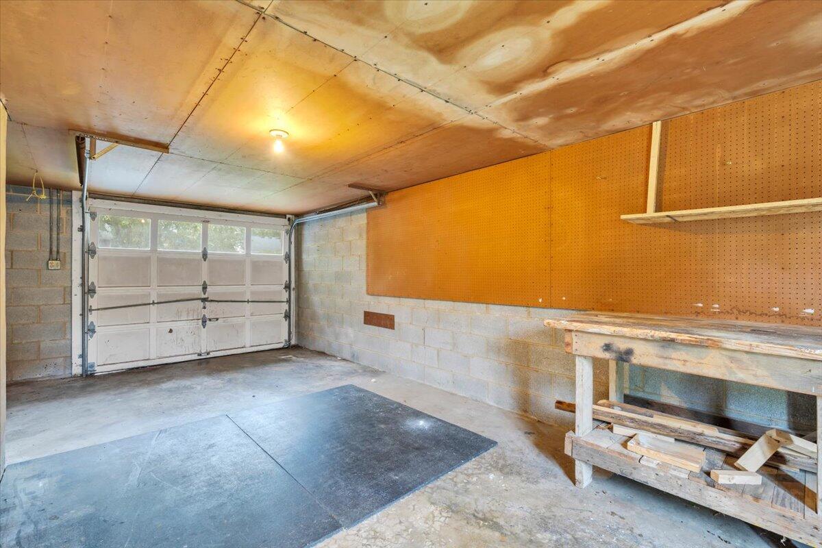1610 Wilbur Road Southwest Roanoke, VA 24015 - Photo 46 of 58 46-MIB00397